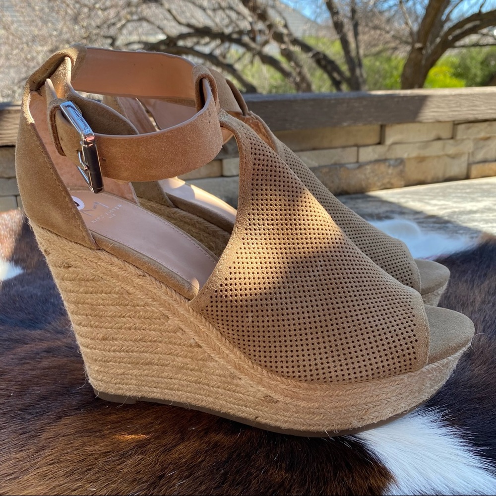 Marc Fisher Espadrille Platform Wedge Sandal SZ 10
